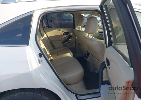 2016 Acura Rdx Advance Package z USA, uszkodzony, nr VIN 5J8TB4H71GL009896